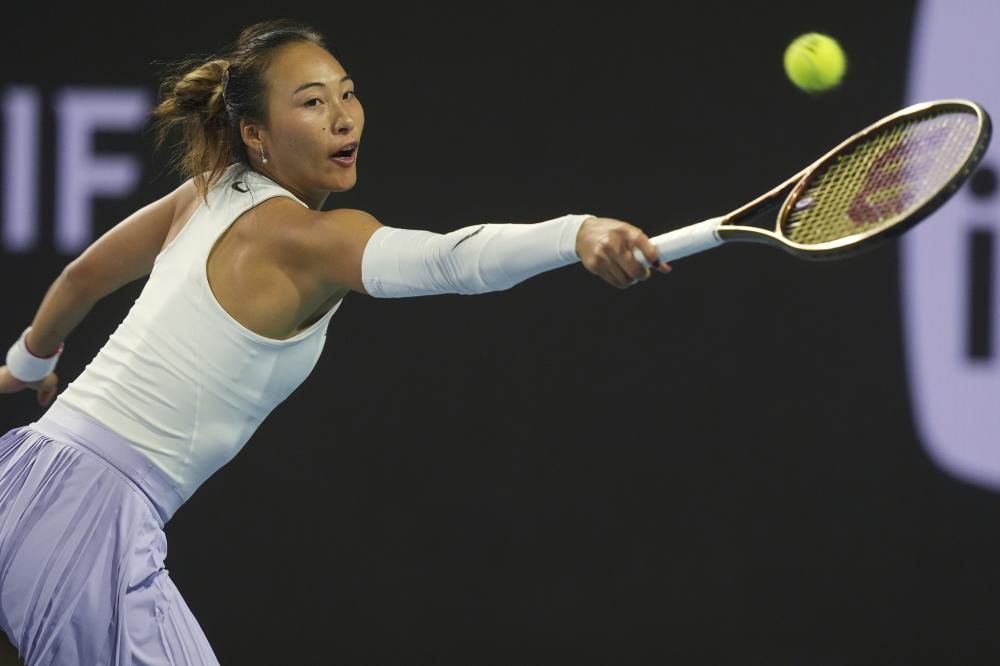 名记还原leeway事件：保罗私自指点伦纳德被小范甘迪警告